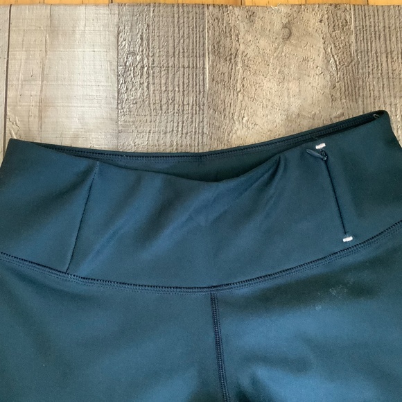 CALIA NWOT Carrie Underwood Blue Floral Ombré Leggings SZ S - Picture 8 of 11